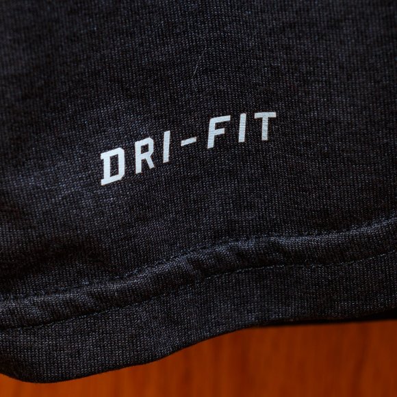 Men's Nike Dri-Fit Training T-Shirt - Picture 4 of 4